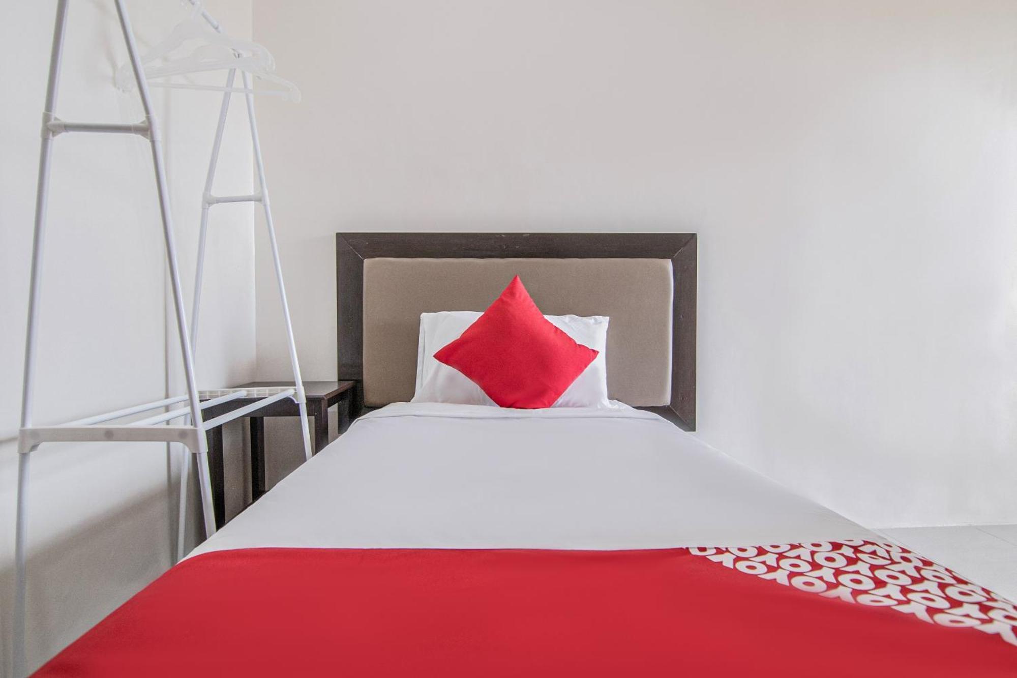 Oyo 431 Apollo 11 Apartelle Pasay Luaran gambar