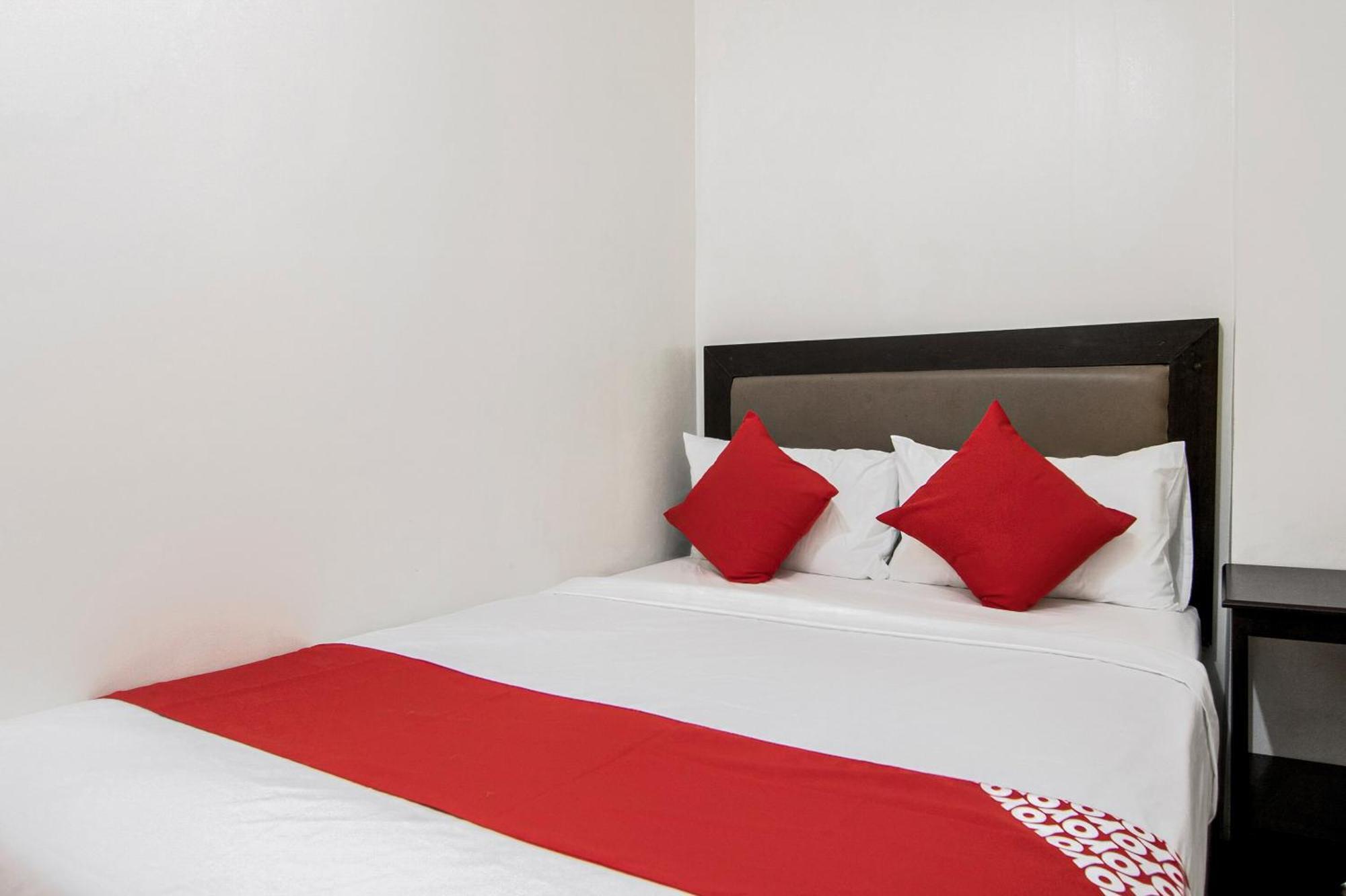 Oyo 431 Apollo 11 Apartelle Pasay Luaran gambar
