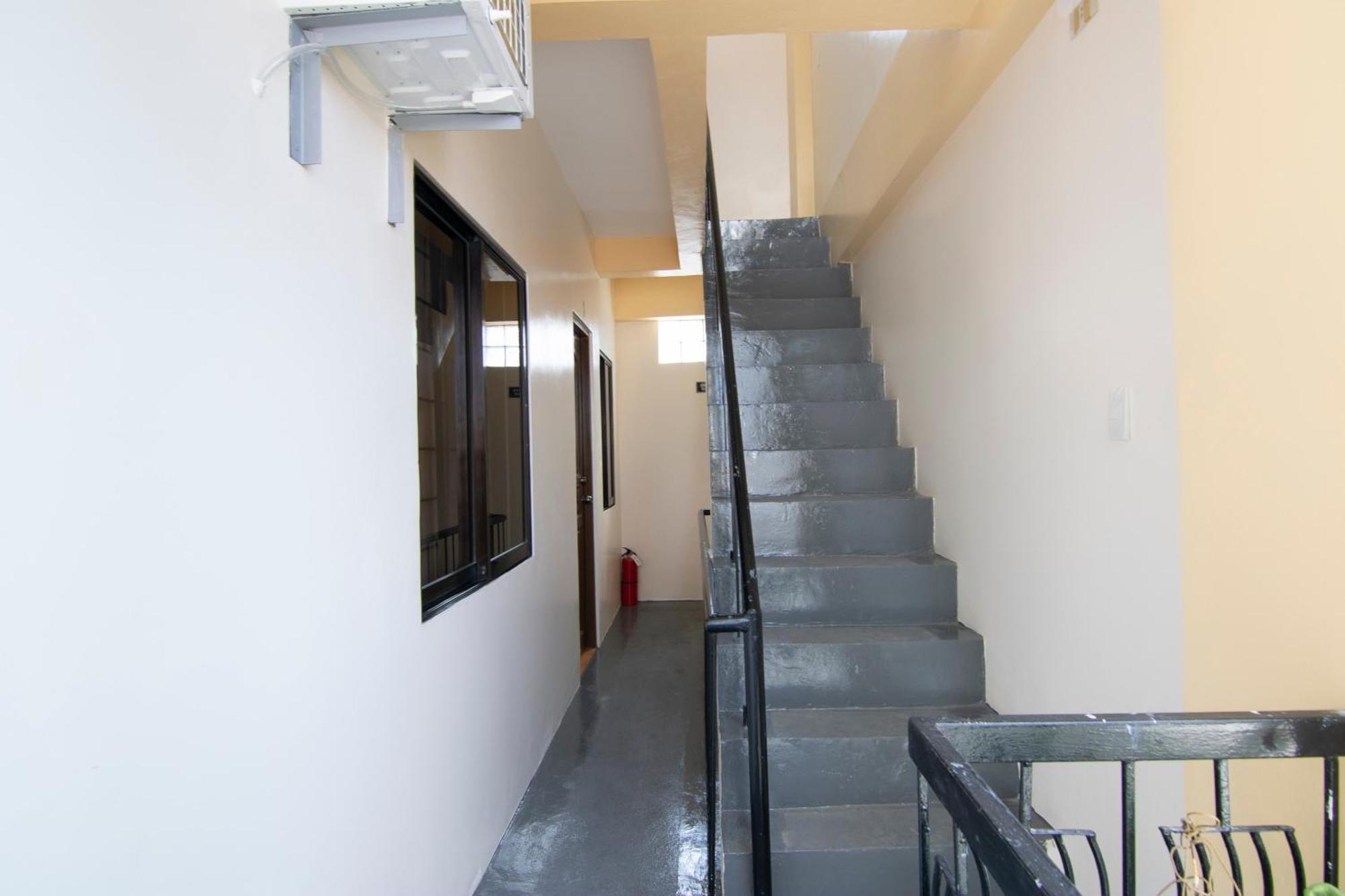 Oyo 431 Apollo 11 Apartelle Pasay Luaran gambar