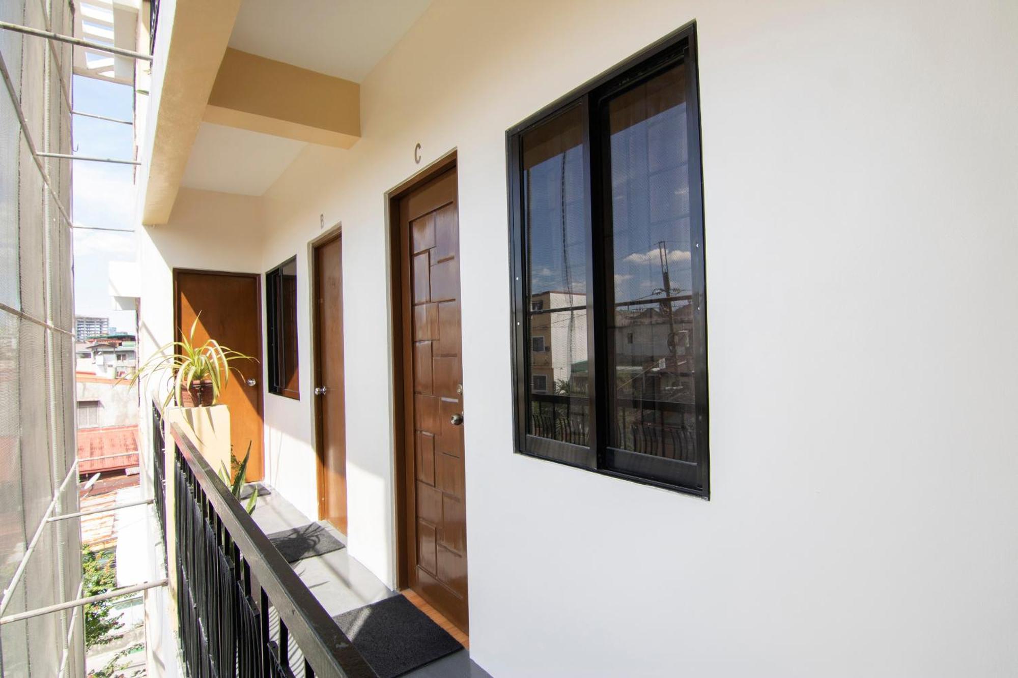 Oyo 431 Apollo 11 Apartelle Pasay Luaran gambar